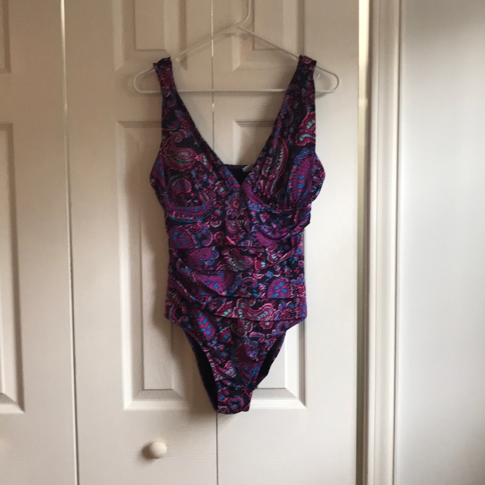 Garnet Hill one piece swimsuit size 10